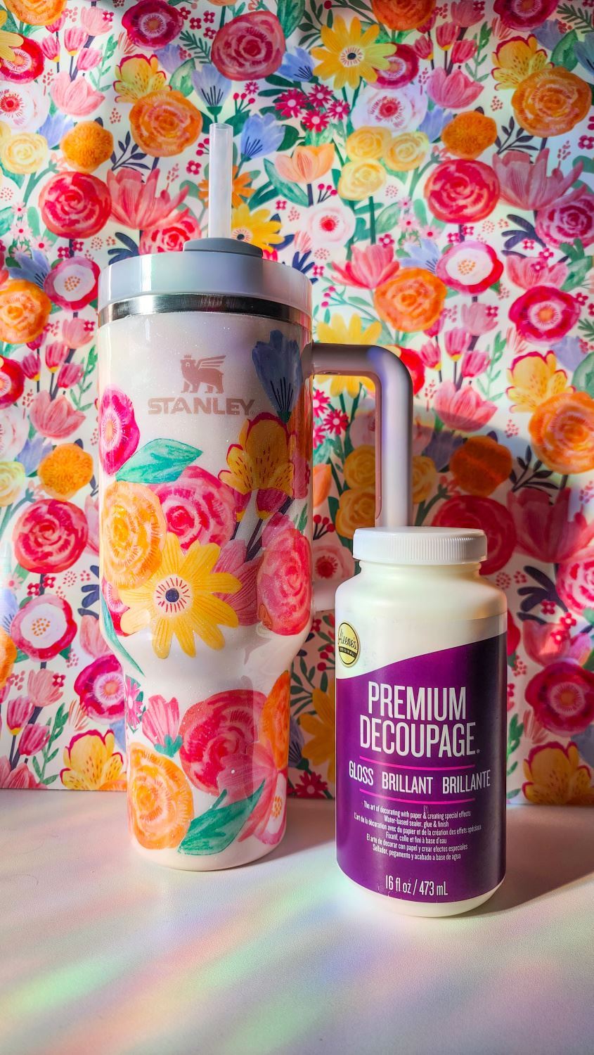 Personalized Tumbler with Decoupage Glue