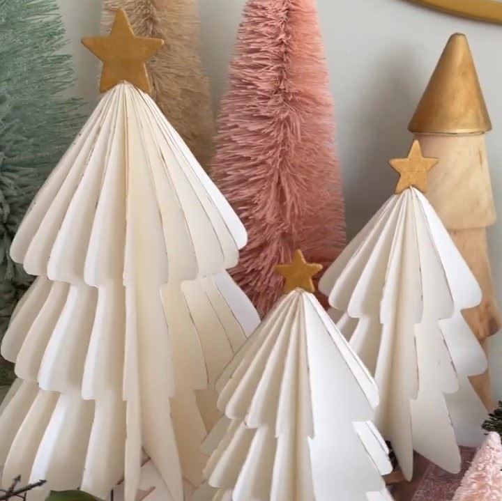 DIY Paper Christmas Tree with Tacky Glue