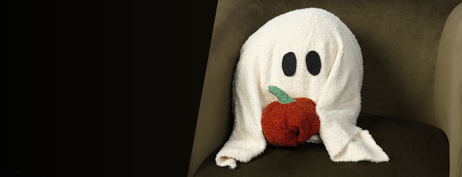 No-Sew Boucle Ghost Pillow 